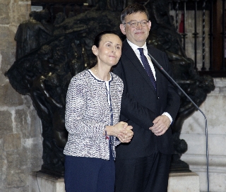 Pilar de la Oliva con el presidente de la Generalitat, Ximo Puig